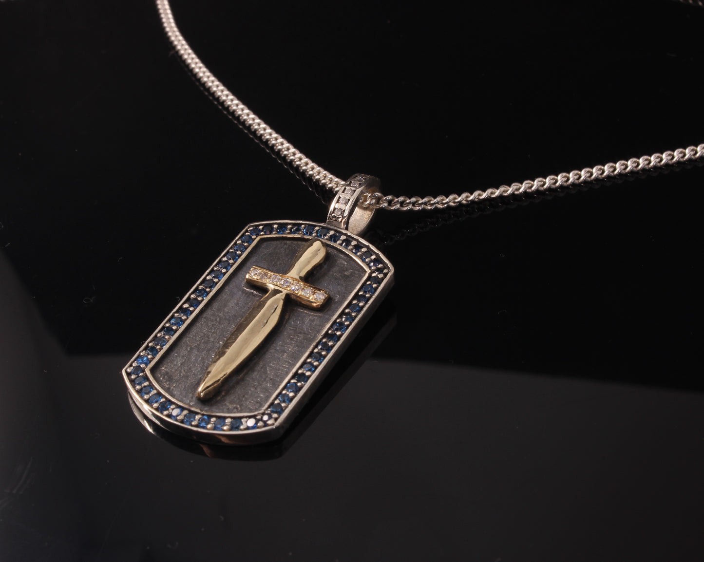 Venture Dagger Pendant