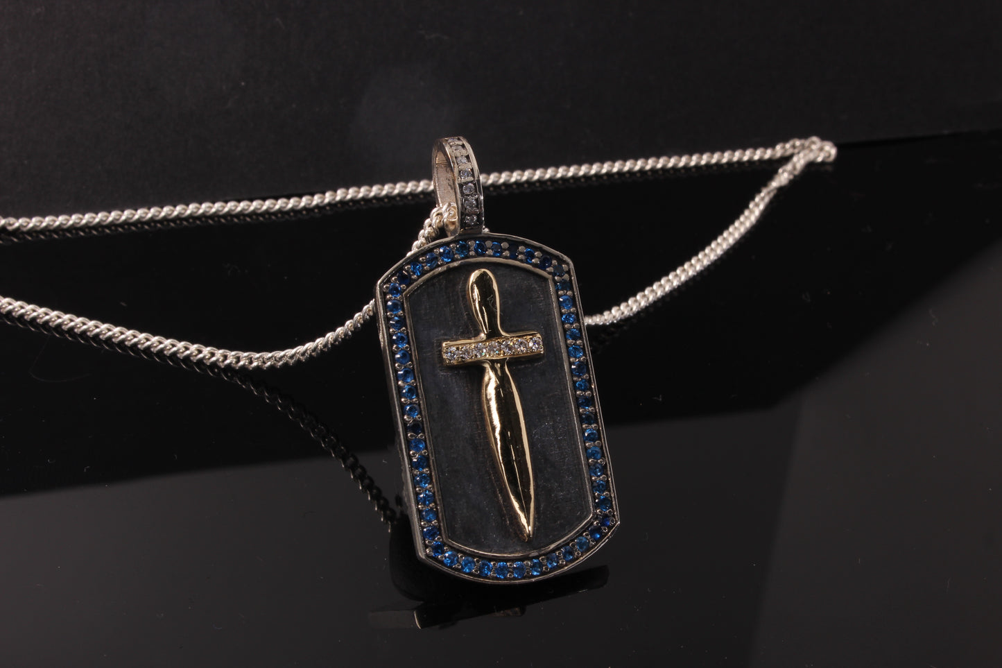 Venture Dagger Pendant